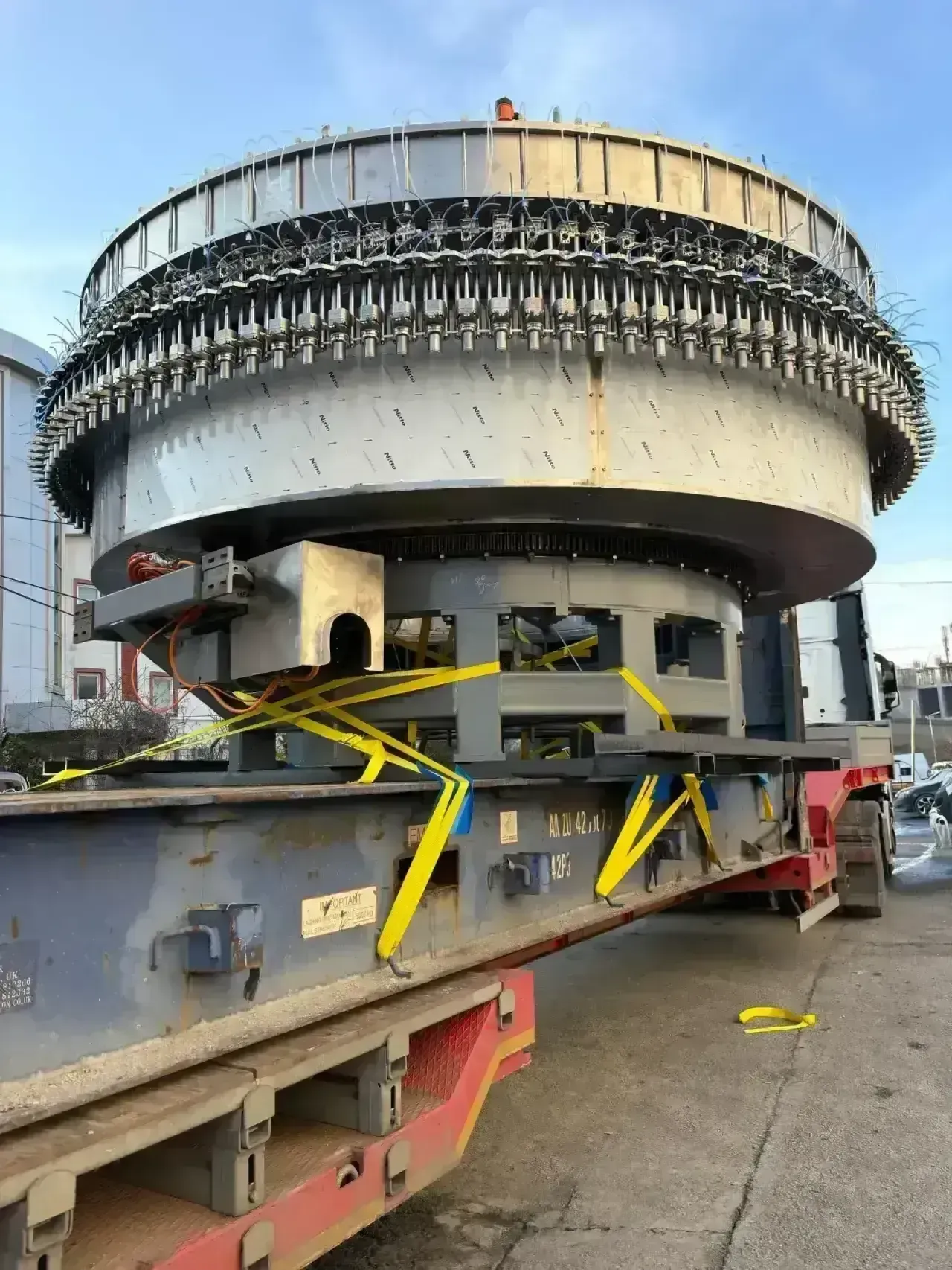 Proje Kargo Lashing Hizmeti Detayları Proje Kargo Lashing Hizmeti - Profesyonel Yük Sabitleme